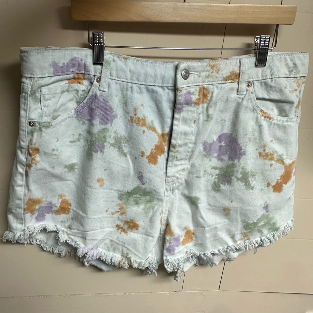 Wild Fable Tie dye raw hem high waist shorts size 18 Women